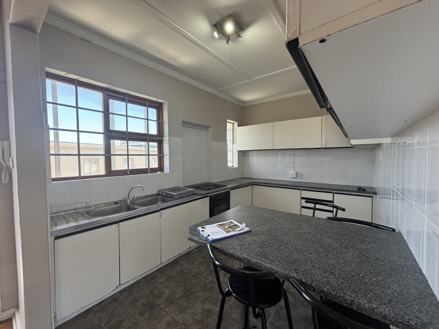 1 Bedroom Property for Sale in Summerstrand Eastern Cape